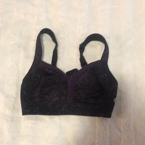 Lululemon sport bra